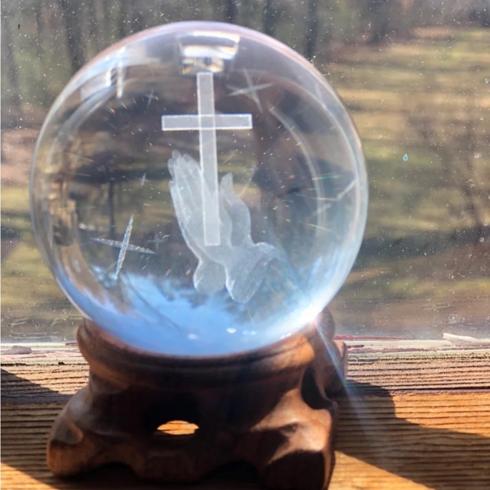 H&D 3D crystal paperweight praying hands